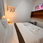 Residencia Dago Suites